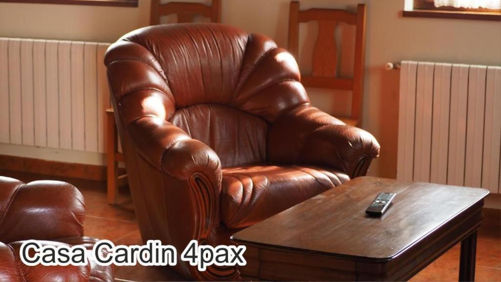 Appartamento Casa Cardin Onís Esterno foto