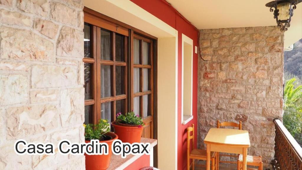Appartamento Casa Cardin Onís Esterno foto